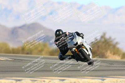 media/Jan-09-2022-SoCal Trackdays (Sun) [[2b1fec8404]]/Turn 14 (10am)/